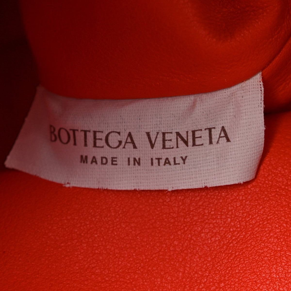 Calfskin The Pouch Chain Orange