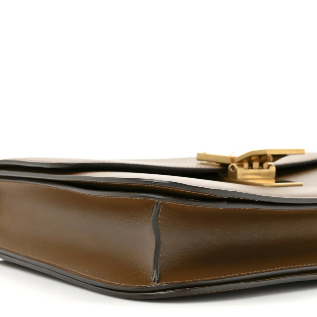 Box Calfskin Medium Classic Box Flap Bag Camel