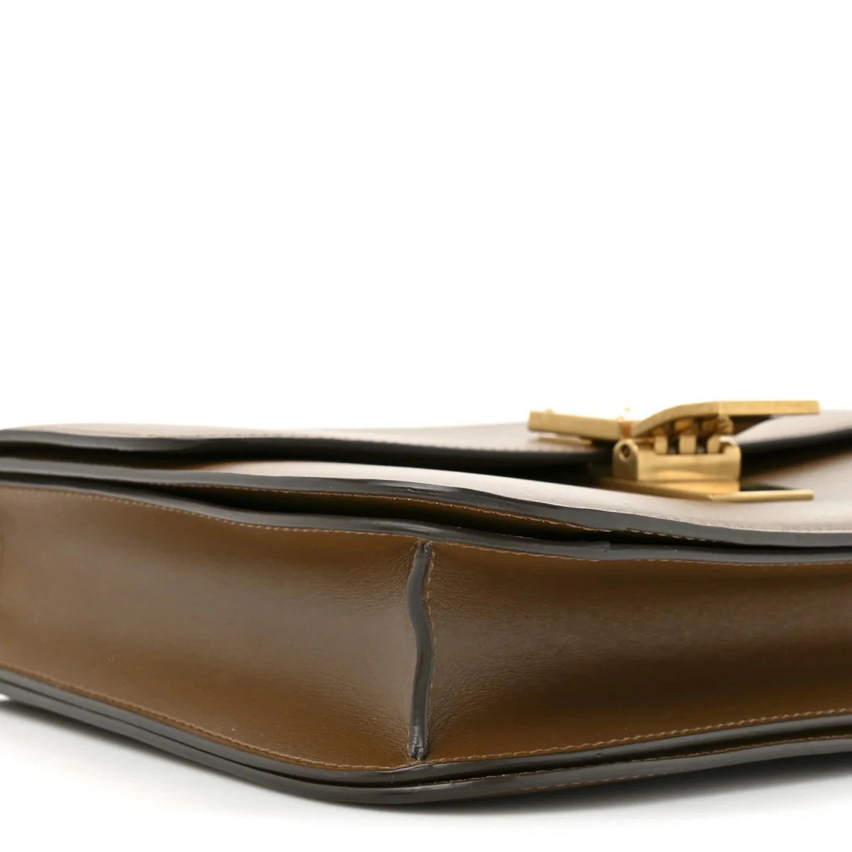 Box Calfskin Medium Classic Box Flap Bag Camel