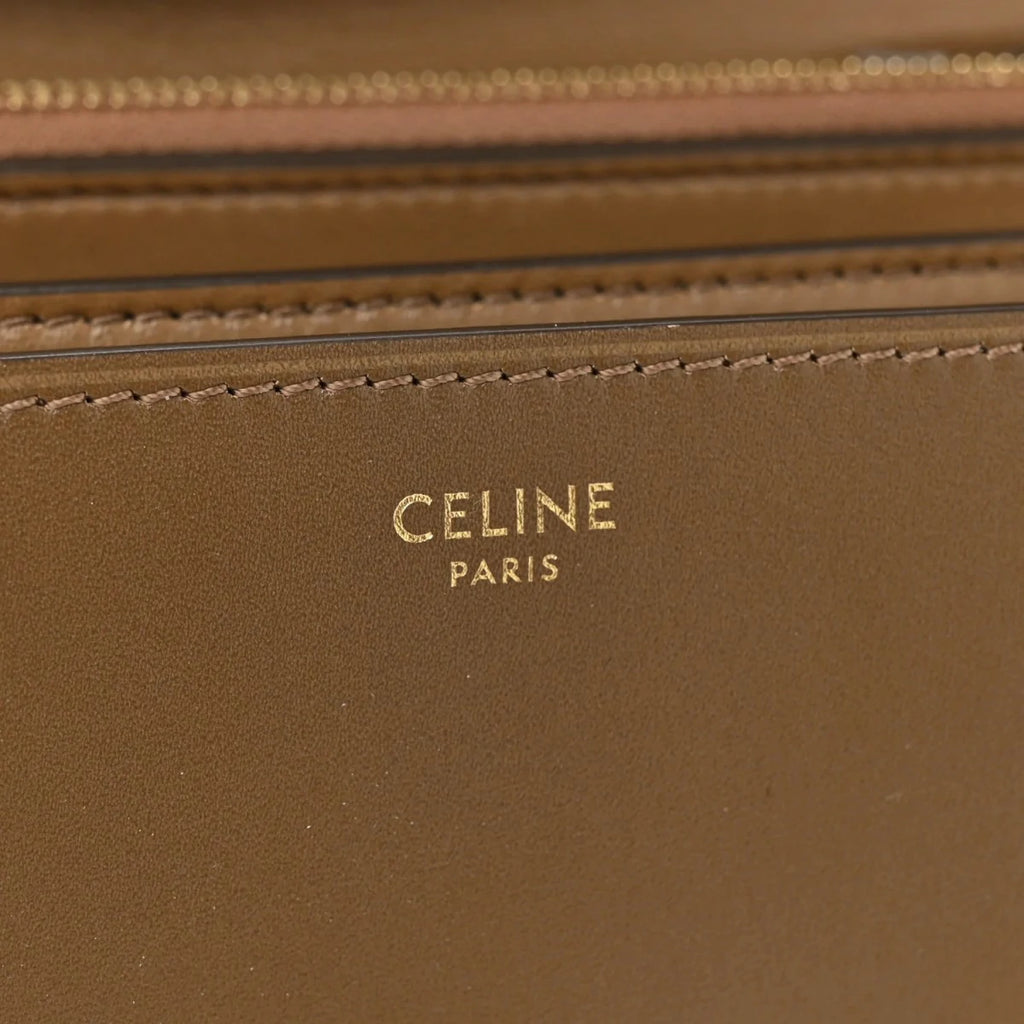 Box Calfskin Medium Classic Box Flap Bag Camel
