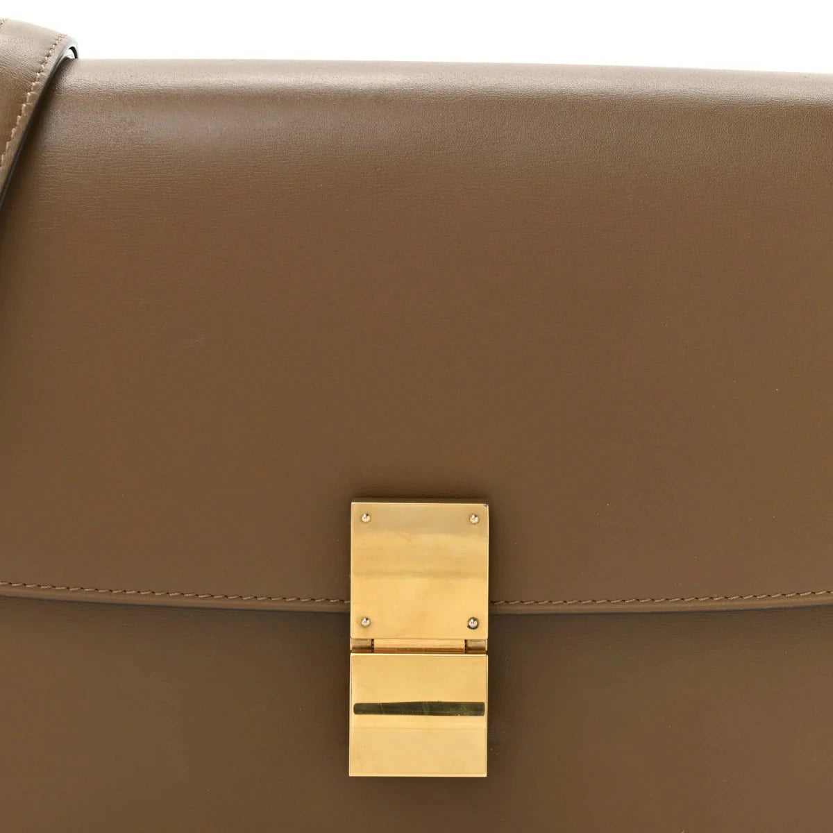 Box Calfskin Medium Classic Box Flap Bag Camel