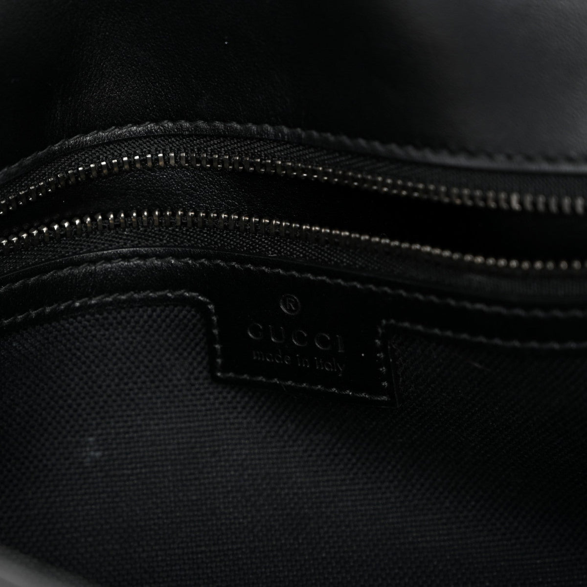 Calfskin Matelasse Monochrome Small GG Marmont Shoulder Bag Black