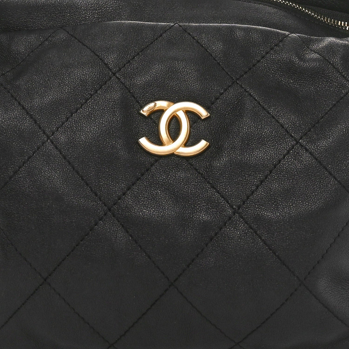 Calfskin Quilted Daily Hobo Black