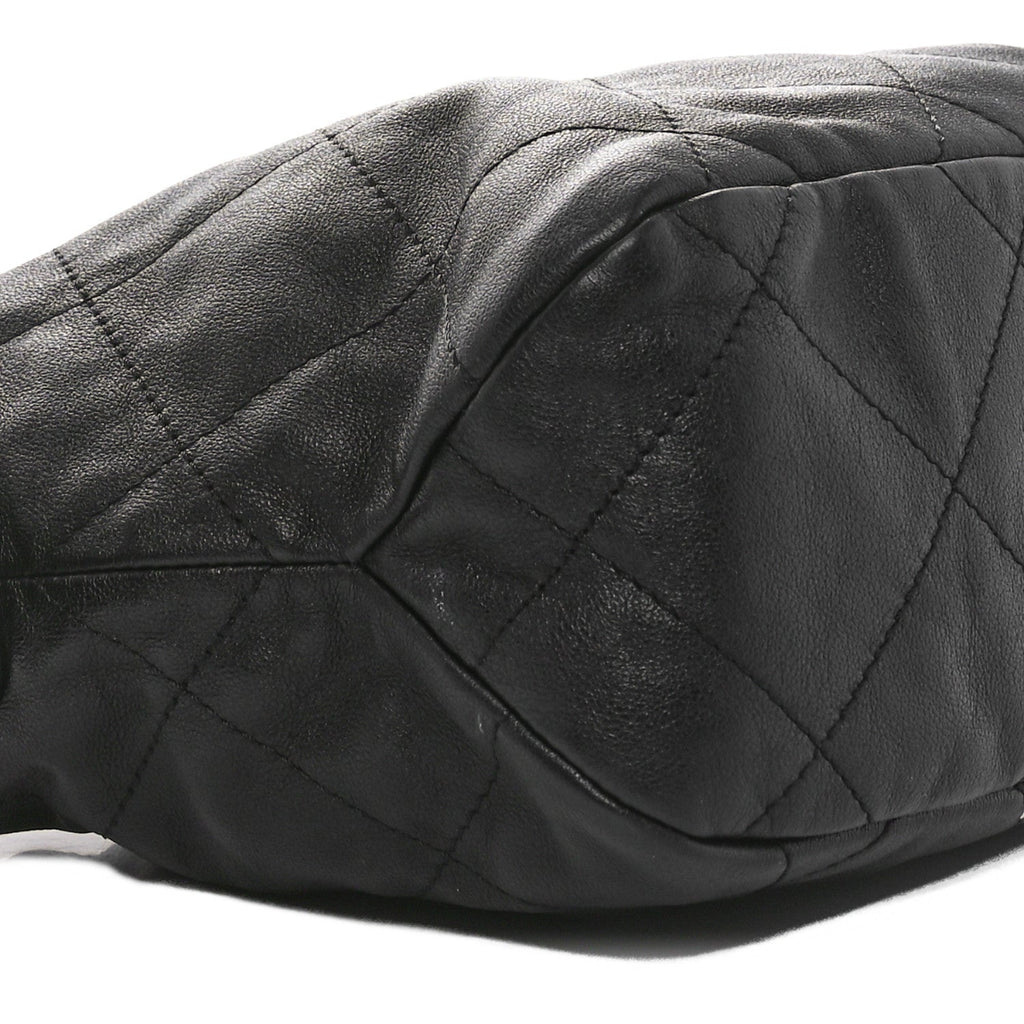 Calfskin Quilted Daily Hobo Black