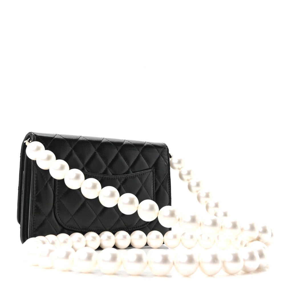 Calfskin Quilted Maxi Pearl Wallet On Chain WOC Black