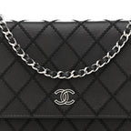 Calfskin Whipstitch Wallet On Chain WOC Black