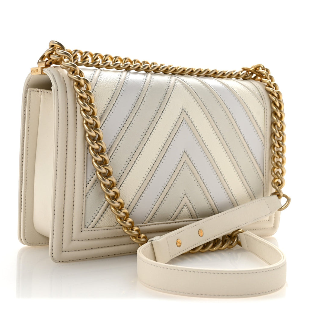 Caviar Calfskin Shiny Calfskin Chevron New Medium Boy Flap White