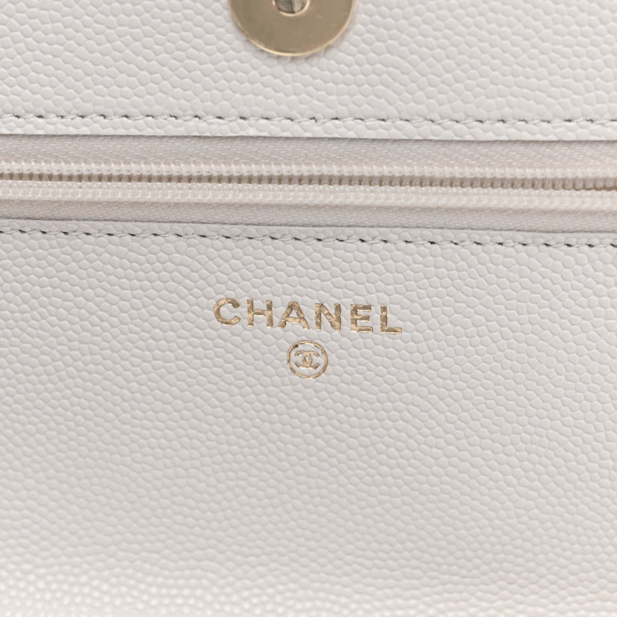 Caviar Quilted Enamel Coco Casino Wallet On Chain WOC White