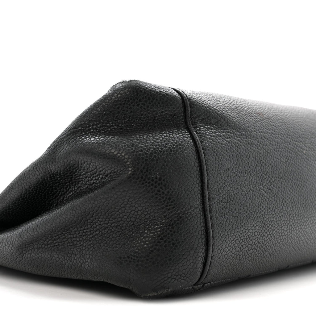 Caviar Quilted Grand Shopping Tote GST Black