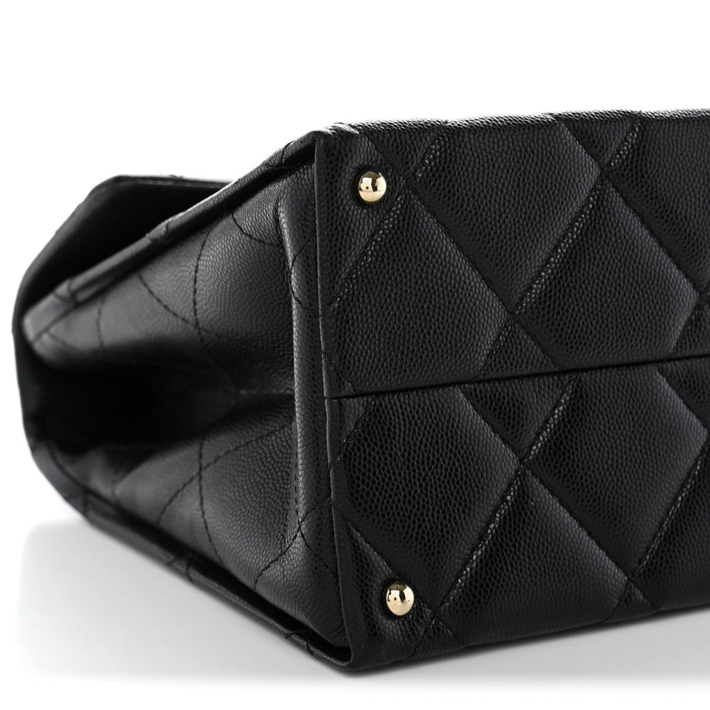 Caviar Quilted Medium Retro Twist Top Handle Flap Black