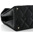 Caviar Quilted Medium Retro Twist Top Handle Flap Black