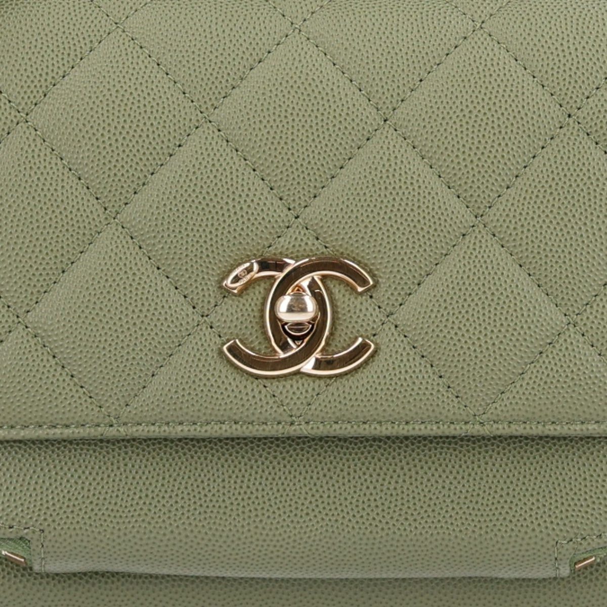 Caviar Quilted Small Business Affinity Flap Green