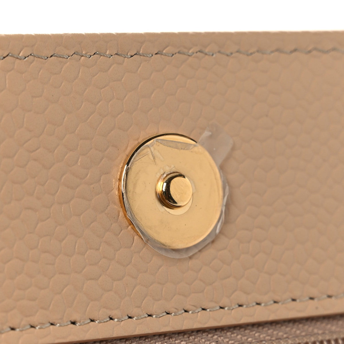 Caviar Quilted Wallet on Chain WOC Beige