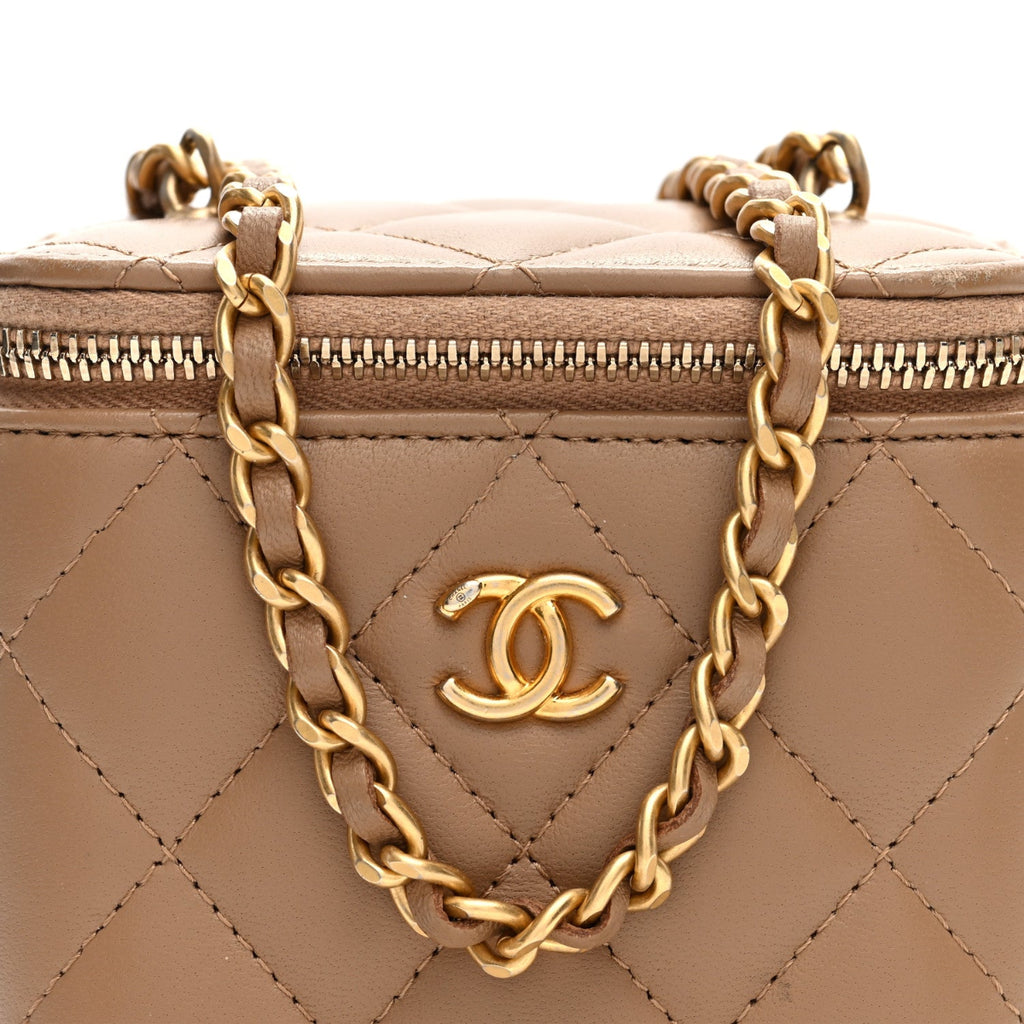 Lambskin Quilted Pearl Crush Mini Vanity Case With Chain Beige