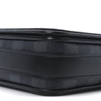 Damier Graphite 3D Studio Messenger