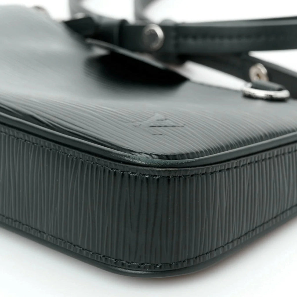 Epi Easy Pouch On Strap Black