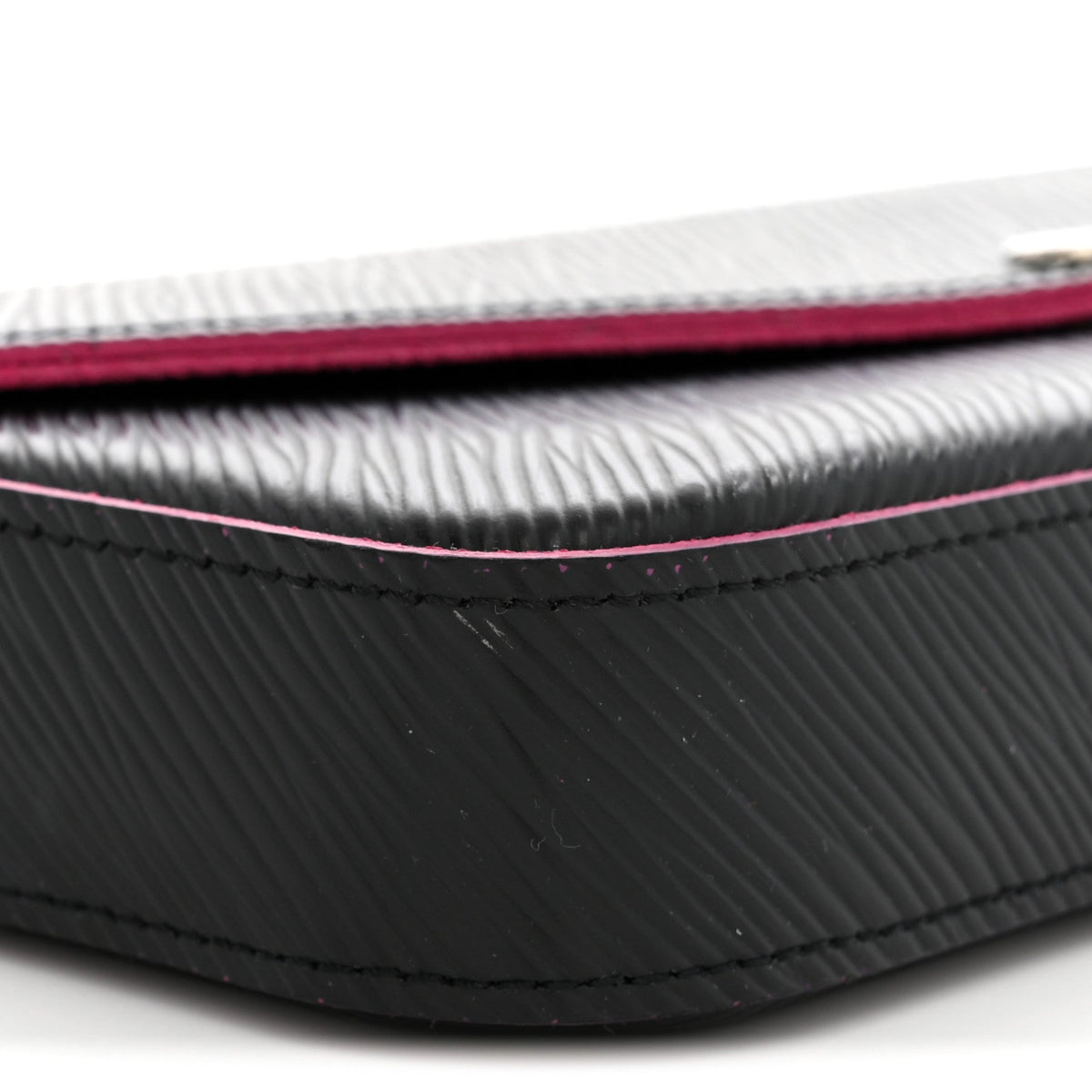 Epi Pochette Felicie Black Hot Pink