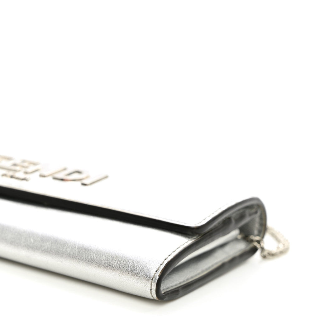 Metallic Calfskin Continental Wallet On Chain Argento