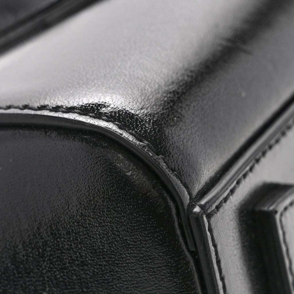 Box Calfskin Mini Lock Antigona Shoulder Bag Black White