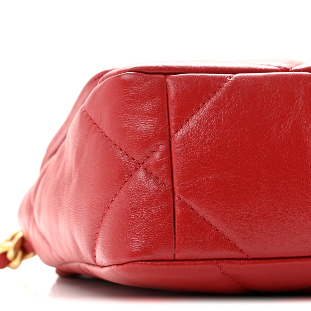 Goatskin Quilted Medium Chanel 19 Flap Red