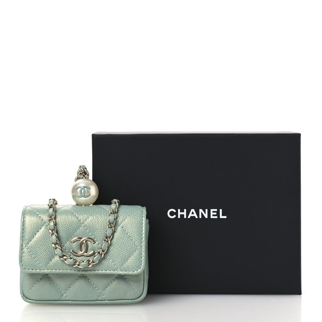 Iridescent Caviar Quilted Pearl On Top Coin Purse With Chain Light Green