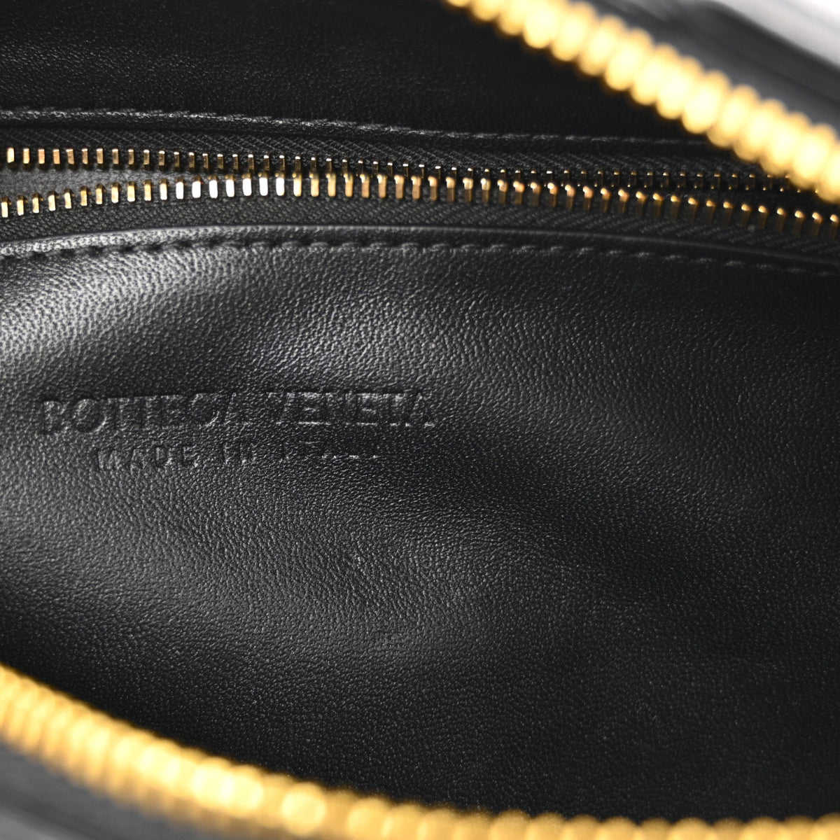 Lambskin Maxi Intrecciato Brick Cassette Bag Black Black