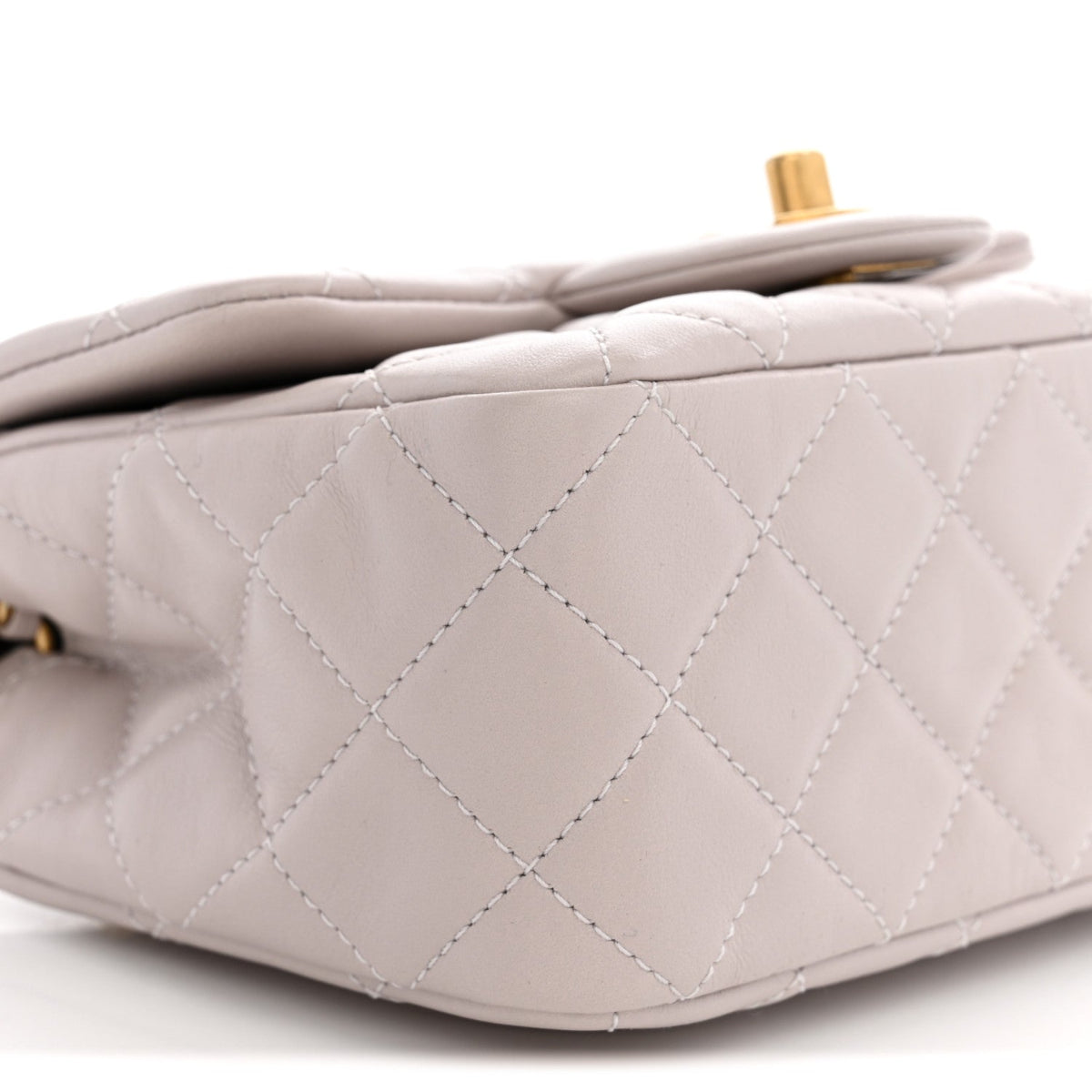 Lambskin Quilted CC Pearl Crush Mini Flap Light Purple