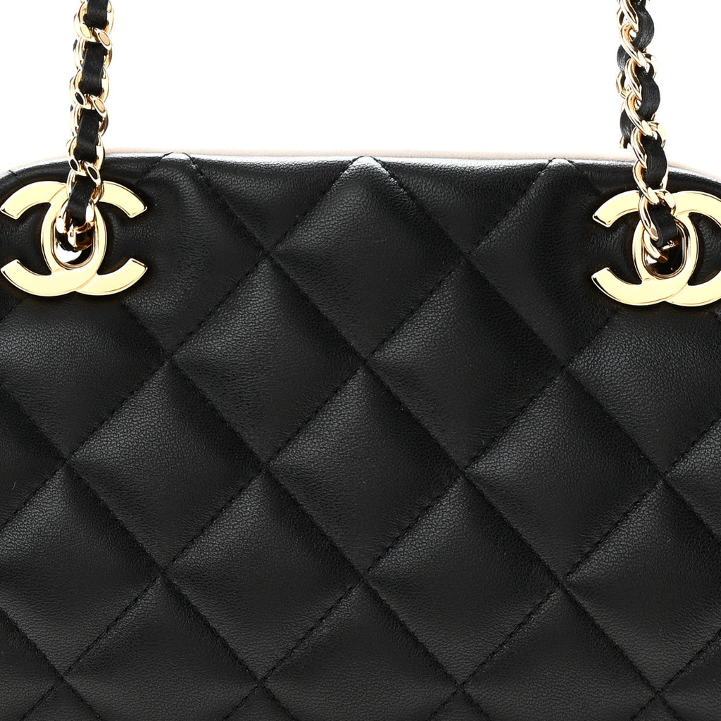 Lambskin Quilted Clutch With Chain Black White