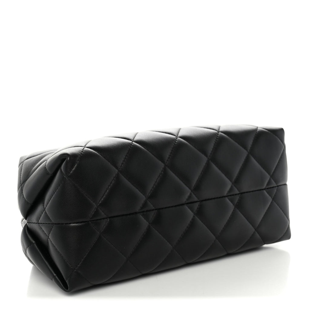 Lambskin Quilted Clutch With Chain Black