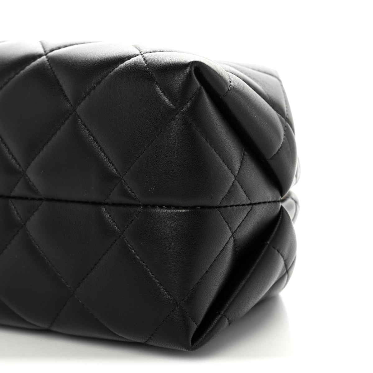Lambskin Quilted Clutch With Chain Black