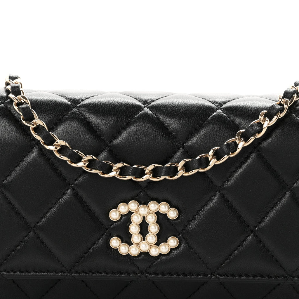 Lambskin Quilted Pearl CC Flap Clutch Black