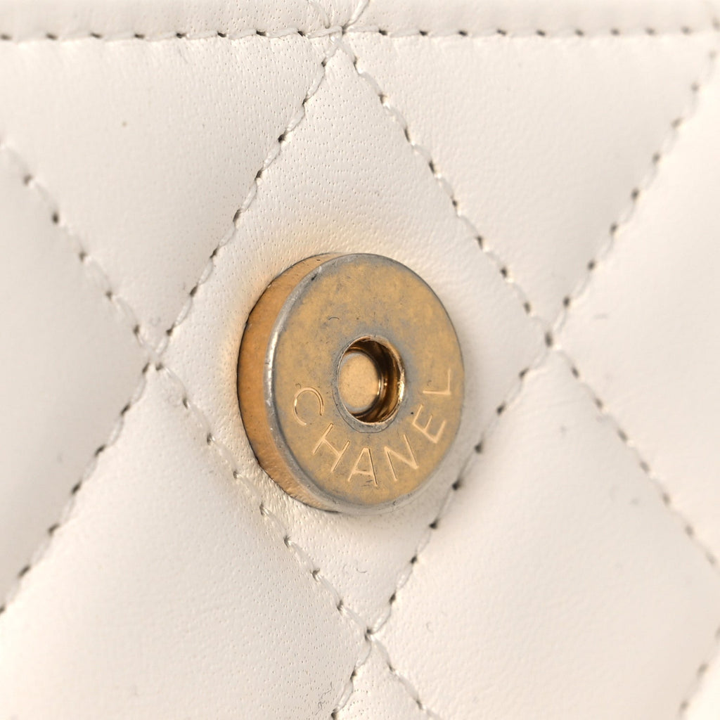 Lambskin Quilted Pearl Crush Clutch With Chain White