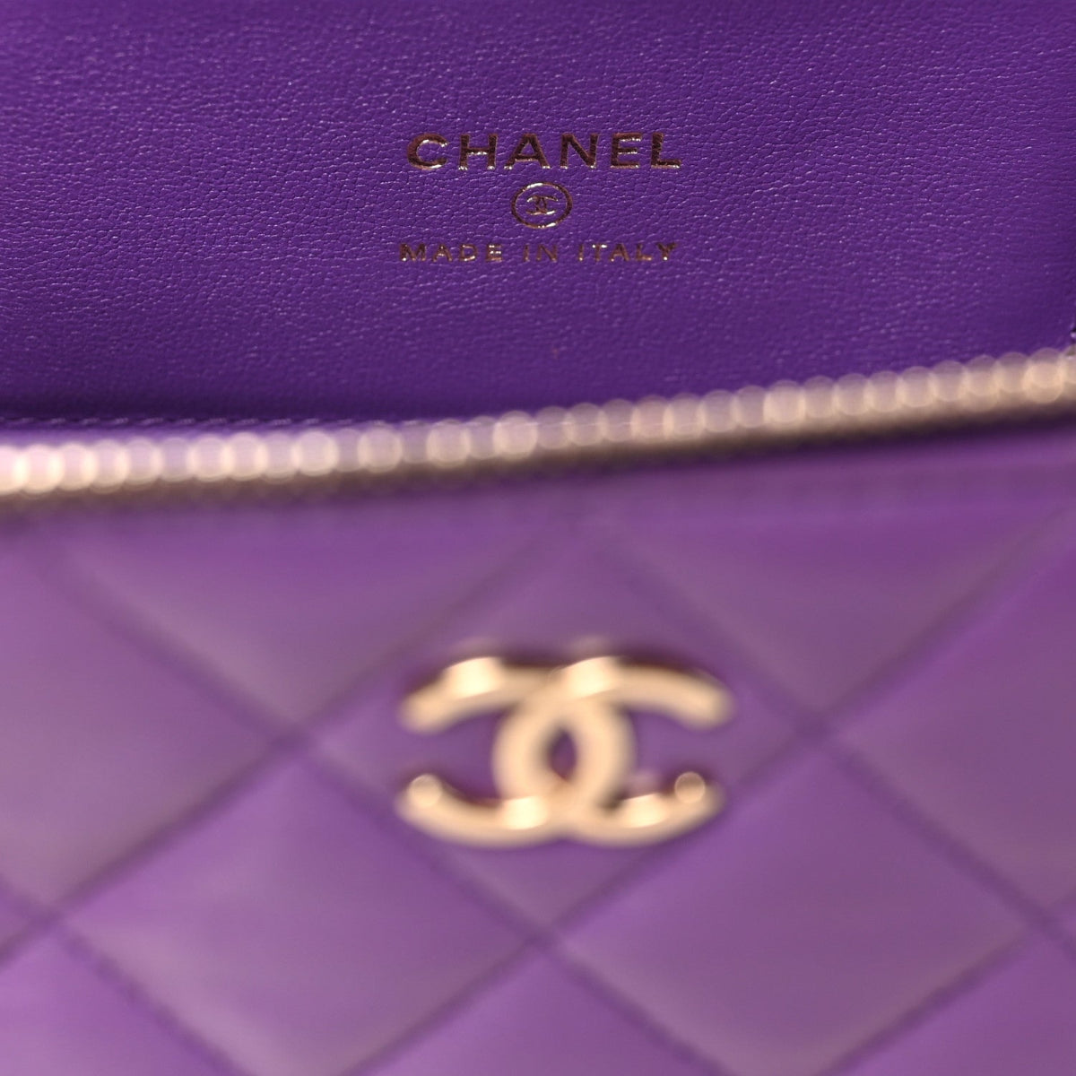 Lambskin Quilted Small Top Handle Vanity Case With Chain Purple