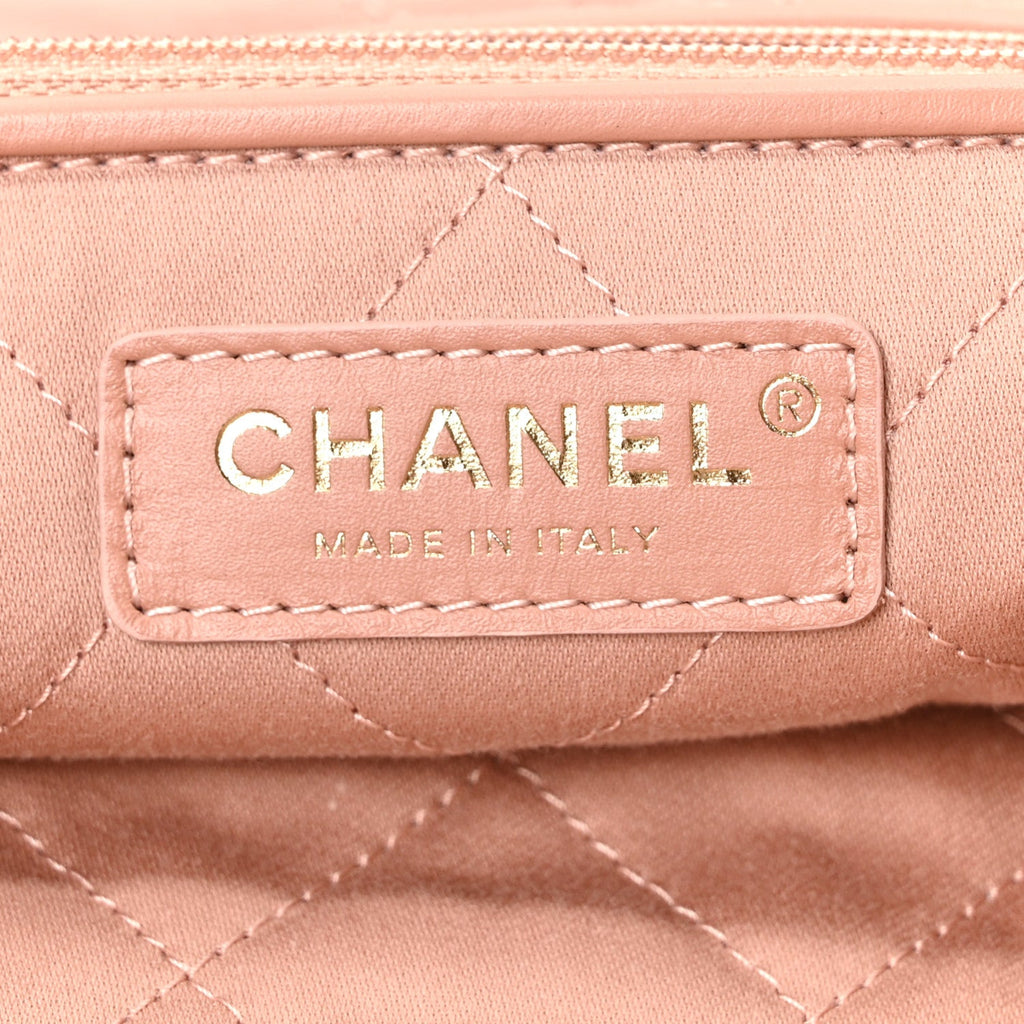 Metallic Calfskin Quilted Chanel 22 Copper
