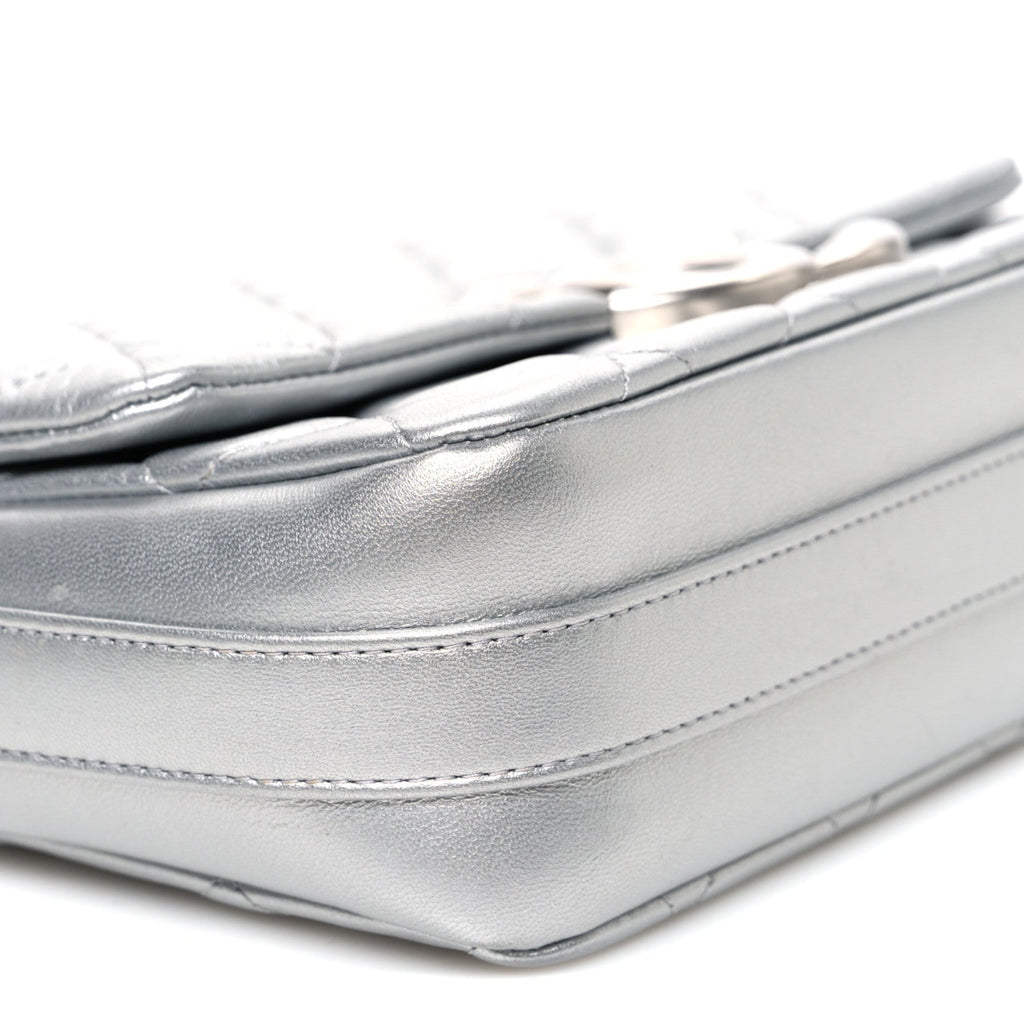 Metallic Lambskin Quilted Mini Maxi CC Flap Argent