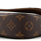 Monogram Ivy Wallet On Chain