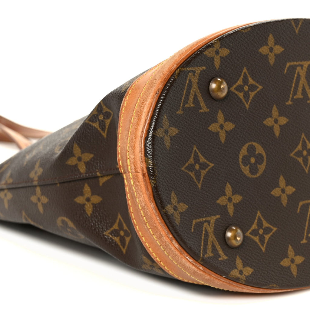 Monogram Petit Bucket 23