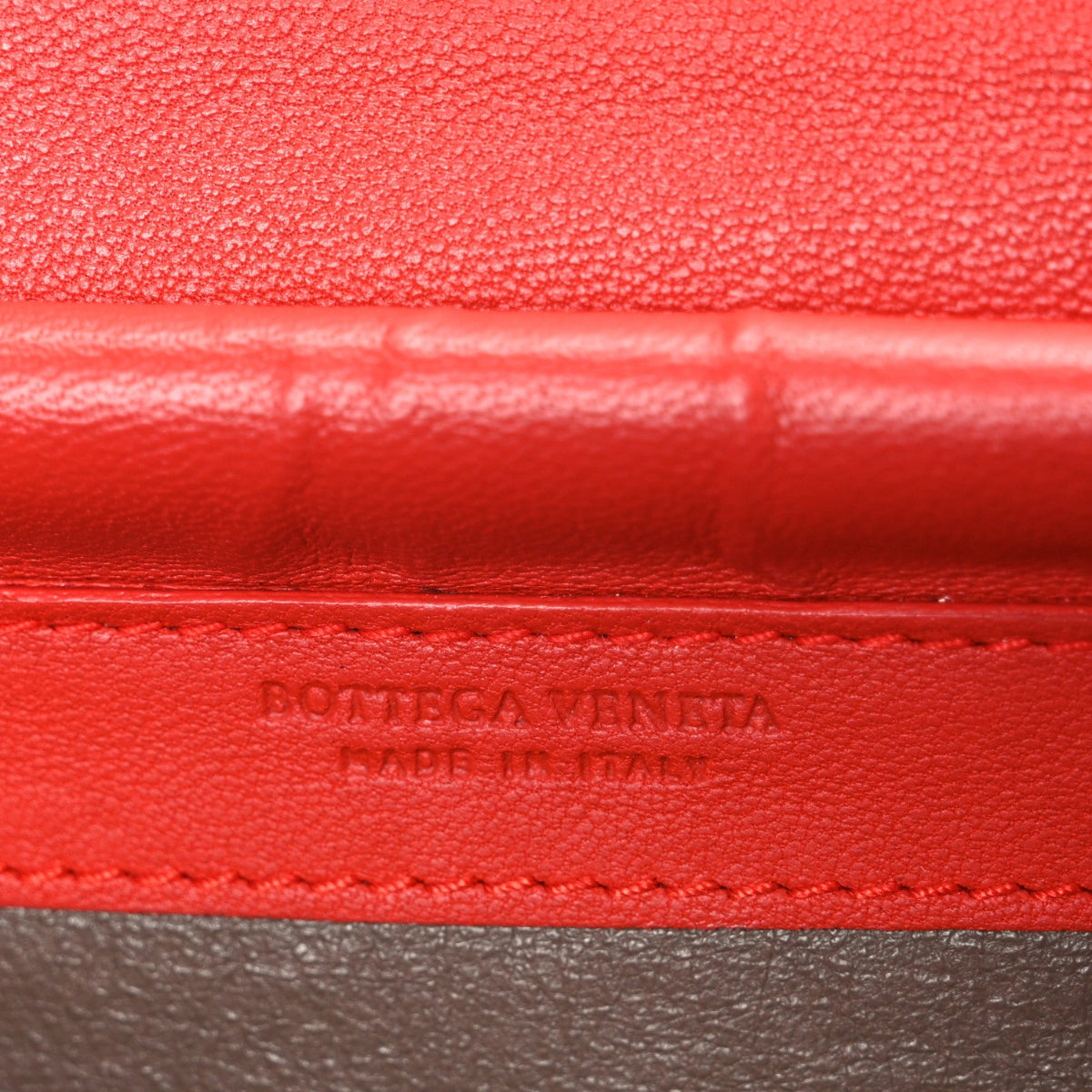 Nappa Intrecciato Continental Wallet on Chain Red