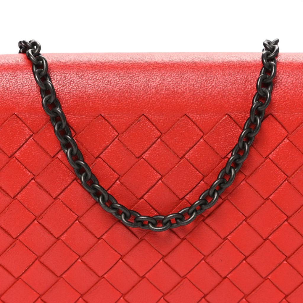 Nappa Intrecciato Continental Wallet on Chain Red