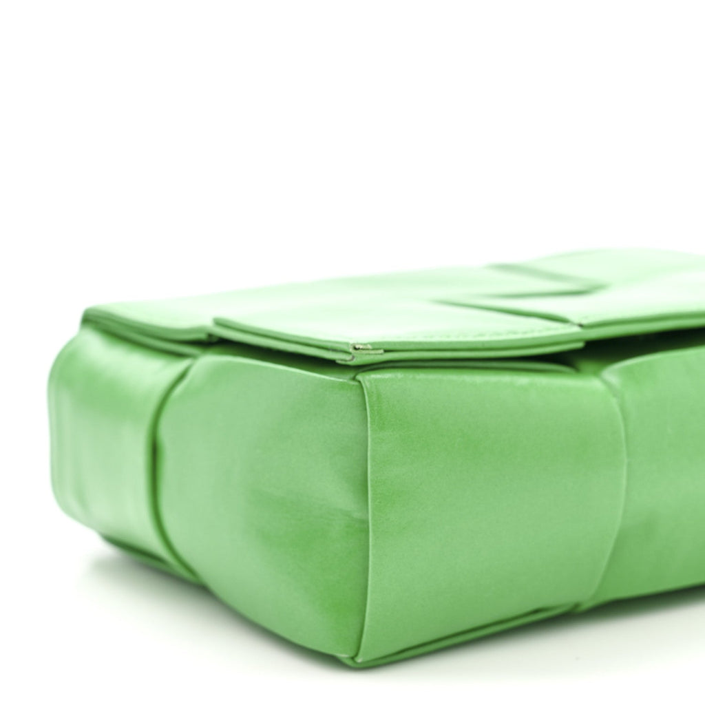 Paper Calfskin Maxi Intreccio Extra Mini Cassette Crossbody Bag Parakeet