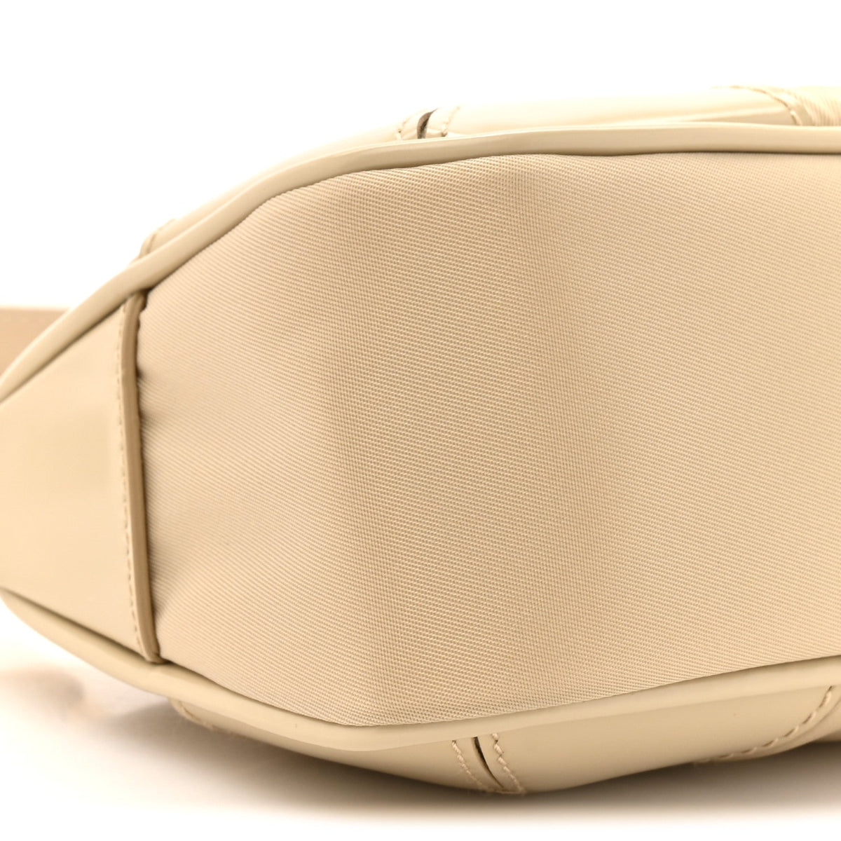 Re-Nylon Spazzolato Re-Edition 2002 Shoulder Bag Deserto