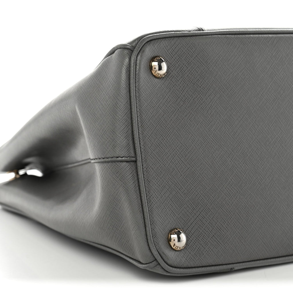 Saffiano Lux Colorblock Medium Galleria Double Zip Tote Marmo Nube