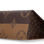 Reverse Monogram Giant Onthego MM