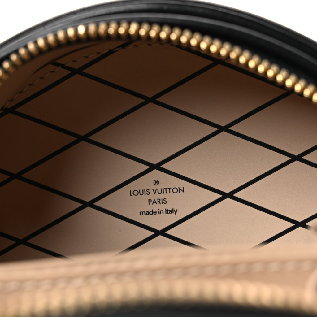 Reverse Monogram Mini Boite Chapeau