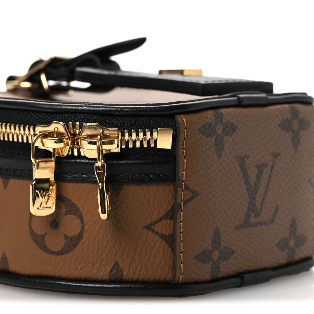 Reverse Monogram Mini Boite Chapeau