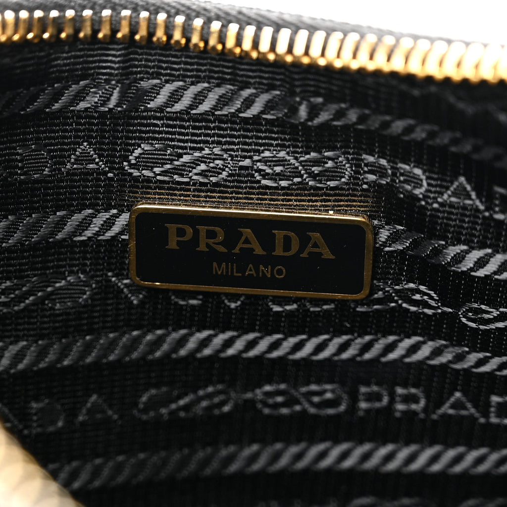 Saffiano Lux Re-Edition 2005 Shoulder Bag Black