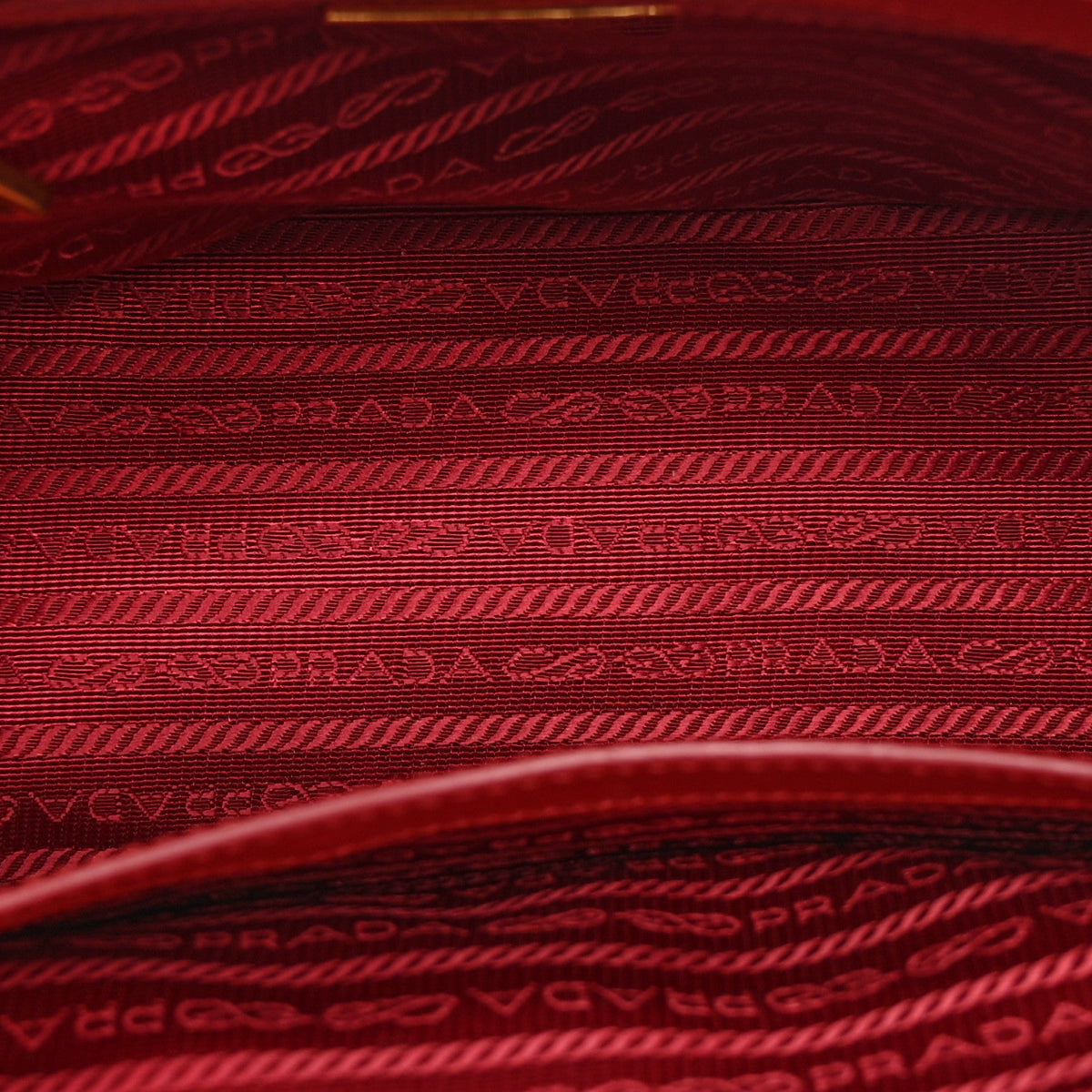 Saffiano Lux Small Galleria Double Zip Tote Fuoco