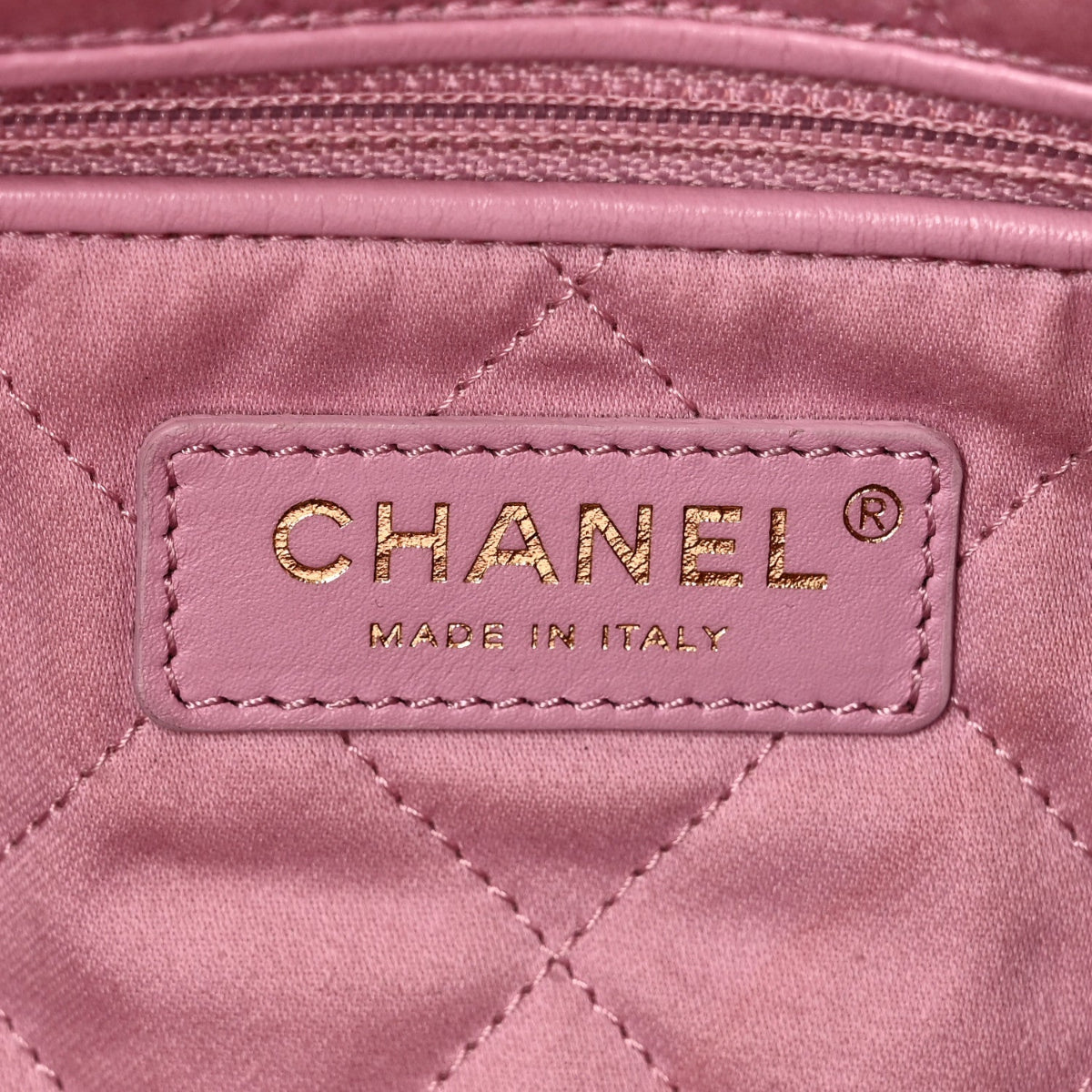 Shiny Calfskin Quilted Chanel 22 Drawstring Bag Pink