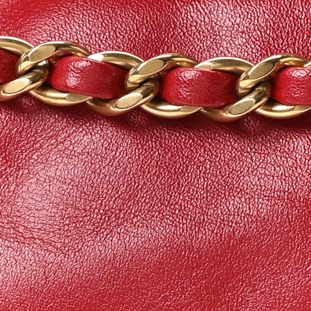 Shiny Calfskin Quilted Mini Chanel 22 Red