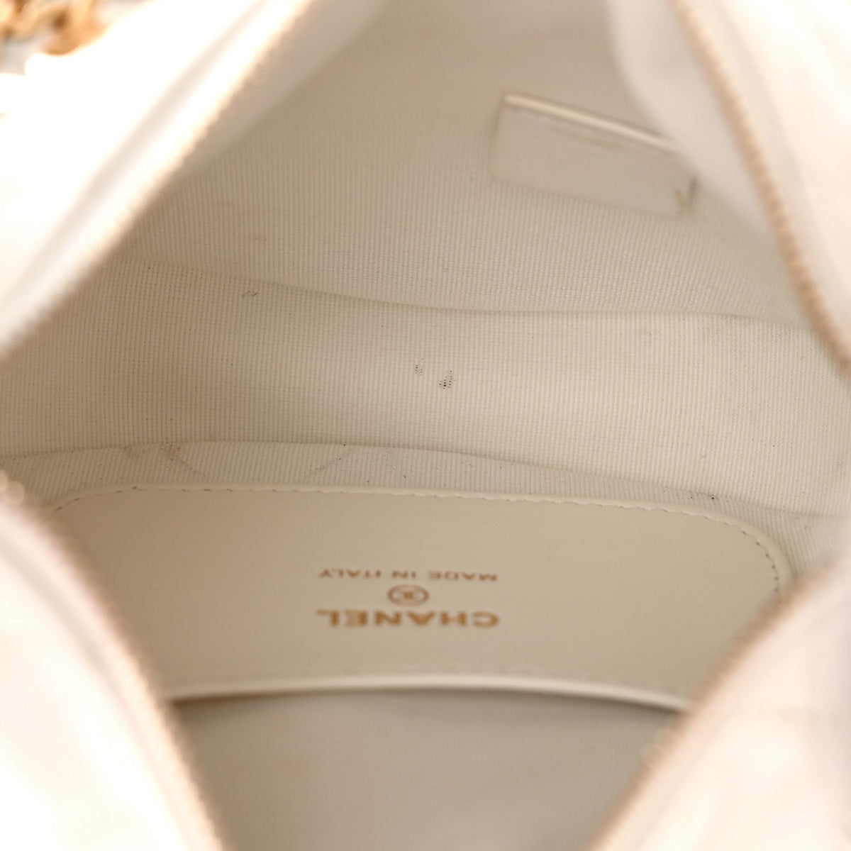 Shiny Caviar Quilted Bow Pouch Hobo White